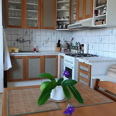 شقة Levandule